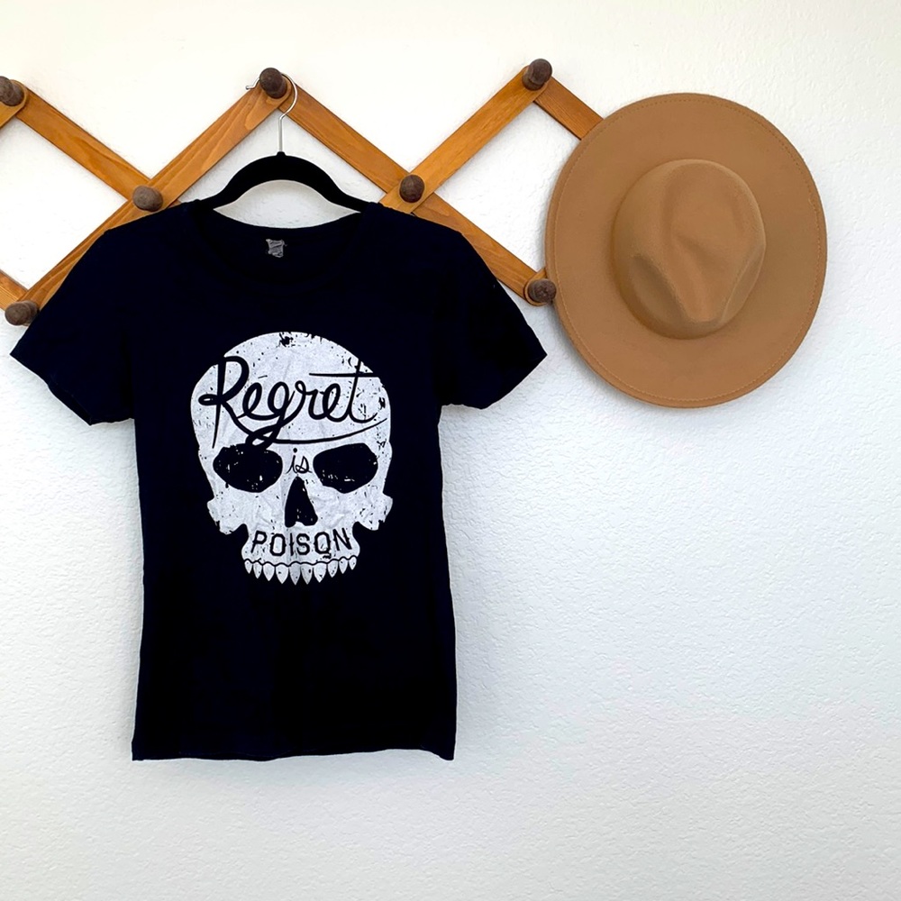 Gary Vee skull shirt